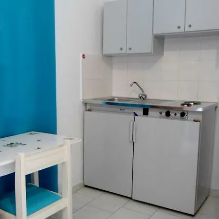 Guest house Eftihia 4*